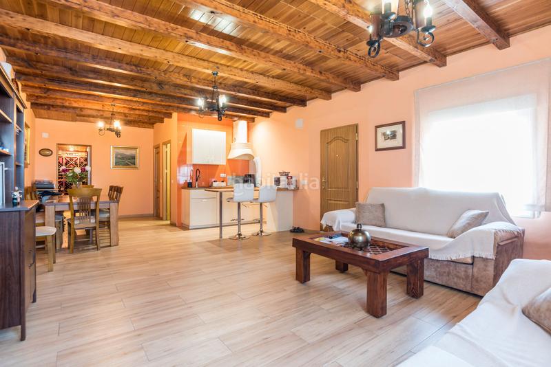 Foto 98202709-1d1c-449b-af9e-1fca566ee75c. Casa bifamiliare con riscaldamento parcheggio piscina in Vegas de Matute