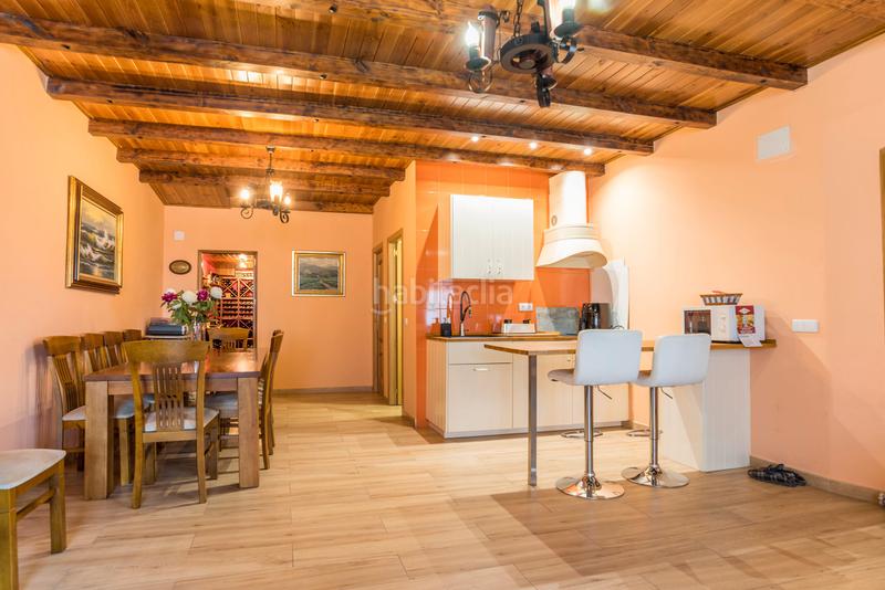 Foto a83be250-3289-4f9d-991a-f0826a252281. Casa bifamiliare con riscaldamento parcheggio piscina in Vegas de Matute