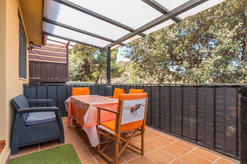 Foto dae9cff8-f4d2-45be-b735-9adfab703dd0. Casa bifamiliare con riscaldamento parcheggio piscina in Vegas de Matute