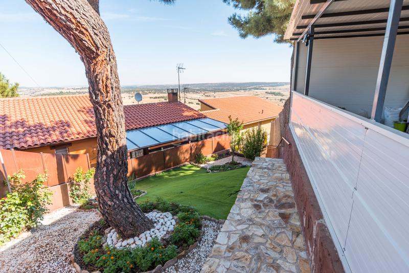 Foto dff21083-9b95-4e6e-b261-78446129c8cd. Casa bifamiliare con riscaldamento parcheggio piscina in Vegas de Matute