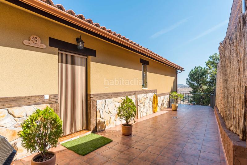 Foto f6c65ffd-5c3d-4964-803d-86ae9cc266d2. Casa bifamiliare con riscaldamento parcheggio piscina in Vegas de Matute