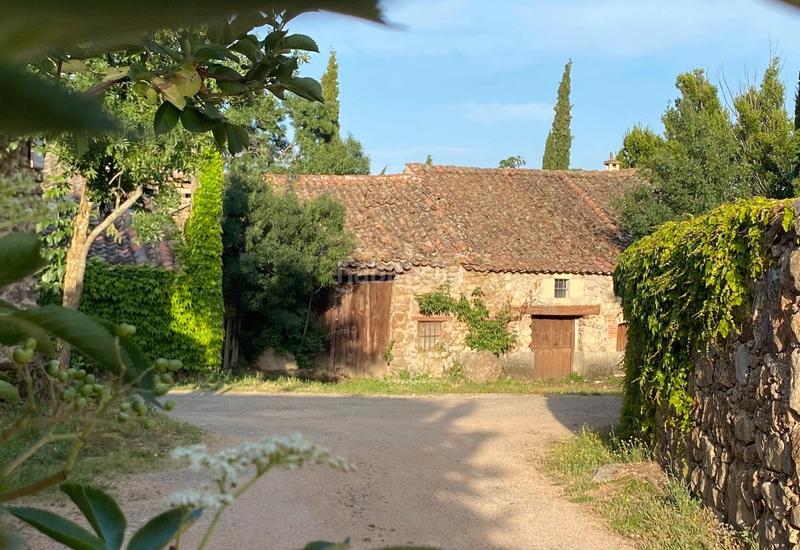 Foto 33a4968d-d3fe-499c-9b61-8c0b87e91cfe. Casa amb xemeneia calefacció a Sotosalbos