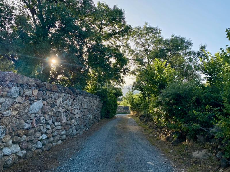 Foto 97e439ec-3faa-428b-85d4-c5094f317742. Casa amb xemeneia calefacció a Sotosalbos