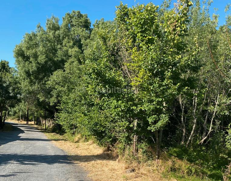 Foto a8659921-ef38-4cc4-811d-c49ccd8a2e1f. Casa amb xemeneia calefacció a Sotosalbos