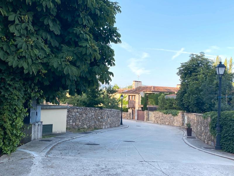 Foto aca8c084-5257-467a-88f7-43eab5e8e8da. Casa amb xemeneia calefacció a Sotosalbos