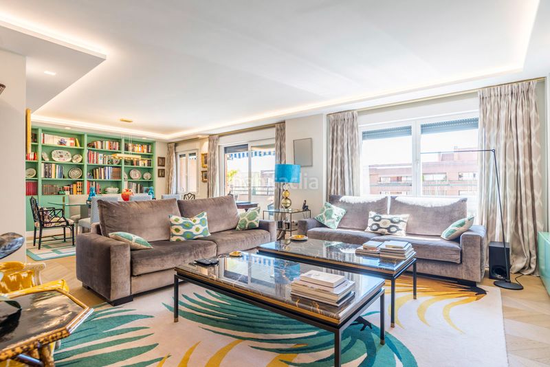 Foto 009b101b-691e-4094-9845-e20a64824035. Pis amb calefacció aparcament piscina a Mirasierra Madrid