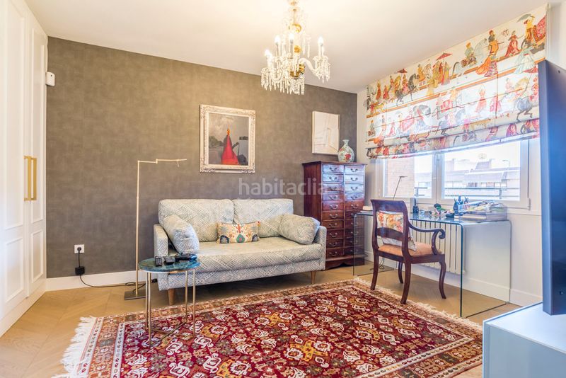 Foto 4d41091c-8716-4e81-afb4-d8d15e18cf0d. Pis amb calefacció aparcament piscina a Mirasierra Madrid