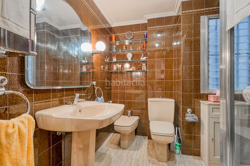 Foto 4d2cc724-1390-4de3-b3bb-e1b20e4016f2. Pis amb calefacció aparcament a Guindalera Madrid