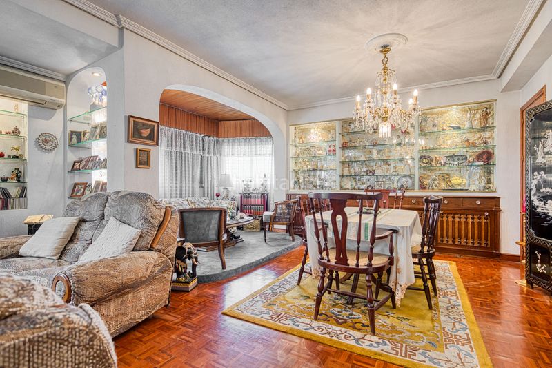 Foto 705e78b5-fc14-4af8-99b8-f1bbcee3c9de. Pis amb calefacció aparcament a Guindalera Madrid