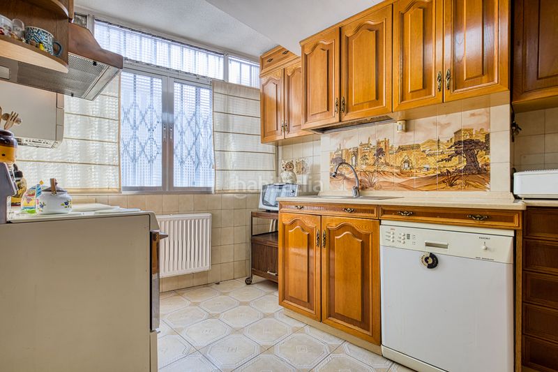 Foto bc5be1fa-051d-4c93-9bb4-ddc336f7ddac. Pis amb calefacció aparcament a Guindalera Madrid