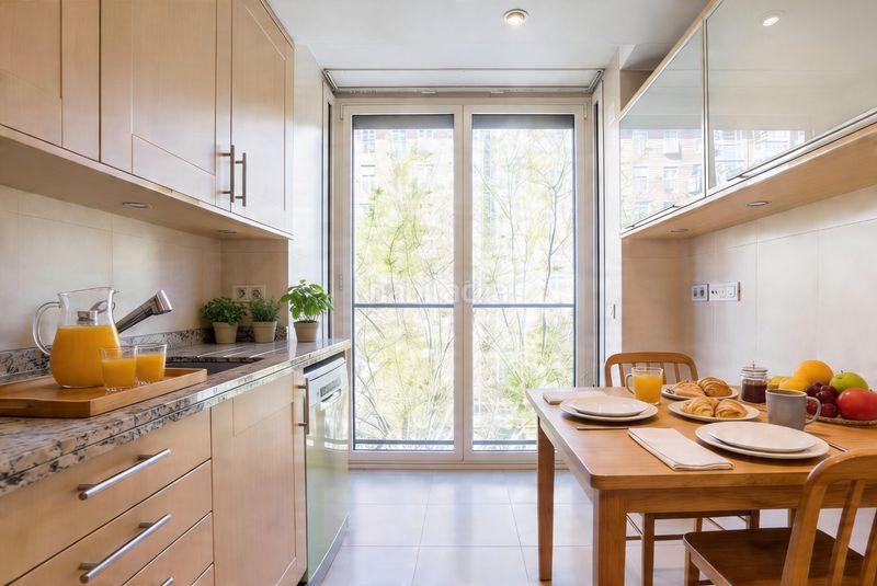 Foto 35ac38cc-e387-4958-a9c4-07f926a25f6f. Pis amb calefacció aparcament piscina a Acacias Madrid