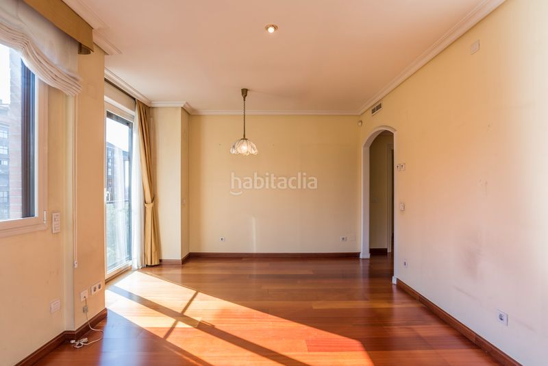 Foto 3a219ee1-1991-4ca8-a89e-4ba6ed1bd0c5. Pis amb calefacció aparcament piscina a Acacias Madrid