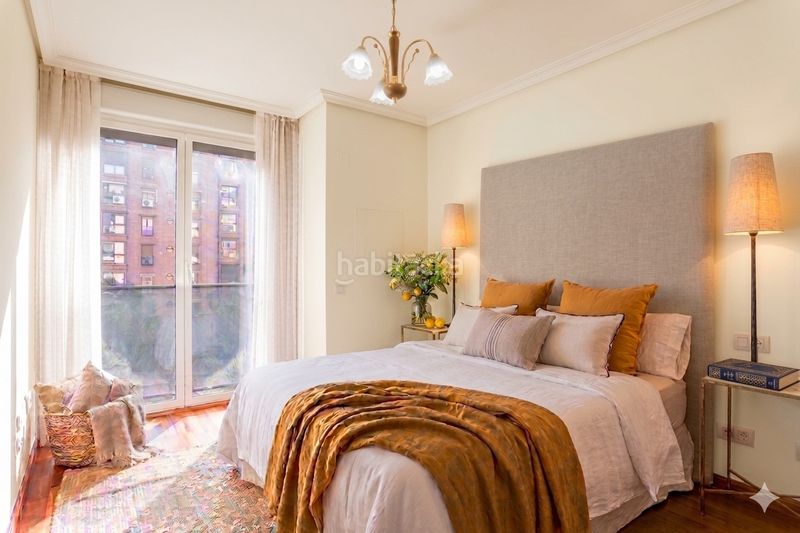 Foto 411d1b2f-dec2-418d-97a4-c210586a7d79. Pis amb calefacció aparcament piscina a Acacias Madrid