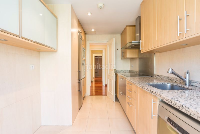 Foto 75581c97-b05d-4cc4-8182-4b0ea932a77d. Pis amb calefacció aparcament piscina a Acacias Madrid