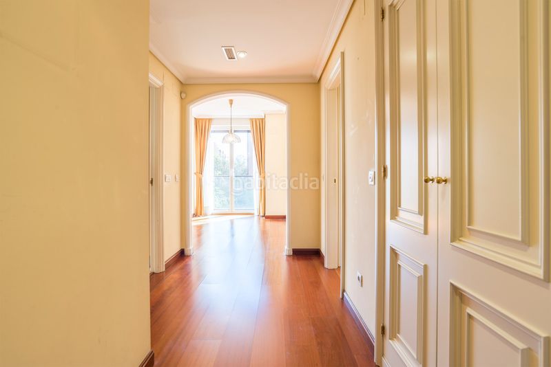 Foto 89a49d6f-a9c4-47eb-8c26-085a6a48e433. Pis amb calefacció aparcament piscina a Acacias Madrid