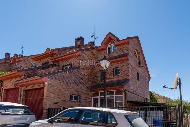Foto d6a3a6da-a834-4d7e-8ed1-fe266edba38f. Xalet amb calefacció aparcament a Pedrezuela