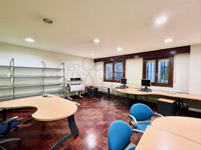Foto 7949f710-d951-44cd-855a-03c2b720efe2. Miete büro in Plaza Circular Bilbao