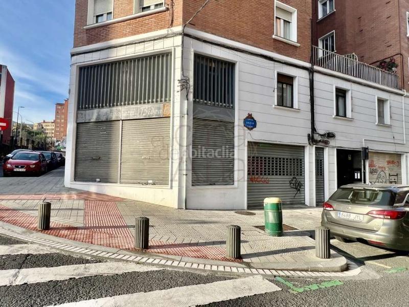 Foto cf899ca2-a0fc-4a92-a5cf-b8c1b33df273. Local comercial a Iralabarri Bilbao
