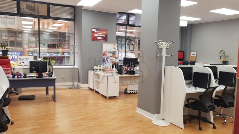 Foto c517f5c1-cd57-4494-bbbd-13378cdfebf1. Miete büro in San Pedro de Deusto - La Ribera Bilbao
