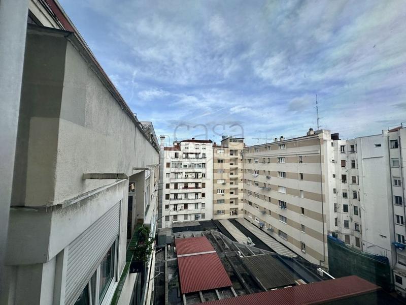 Foto 304779bf-a1e9-4f8f-a29f-934f171f5778. Ufficio in Zona Indautxu Bilbao