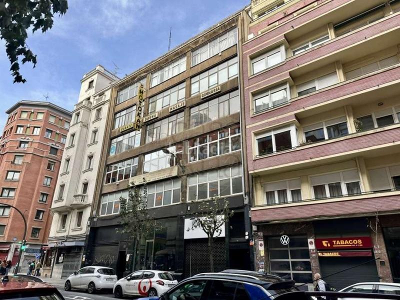 Foto ec279c84-5275-4cb5-bdf7-0dc201148808. Ufficio in Zona Indautxu Bilbao