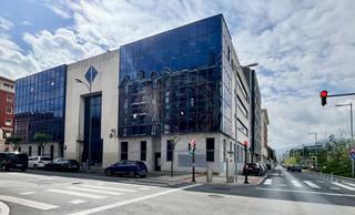 Lloguer Oficina  Aragón. Oficina en alquiler en san ignacio con vistas a la ría  1.200 m2