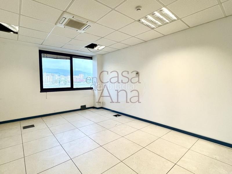 Foto e4c1ab4b-1a5d-4a0b-99b5-3f391aa1d48f. Lloguer oficina amb aparcament a San Ignacio-Elorrieta Bilbao