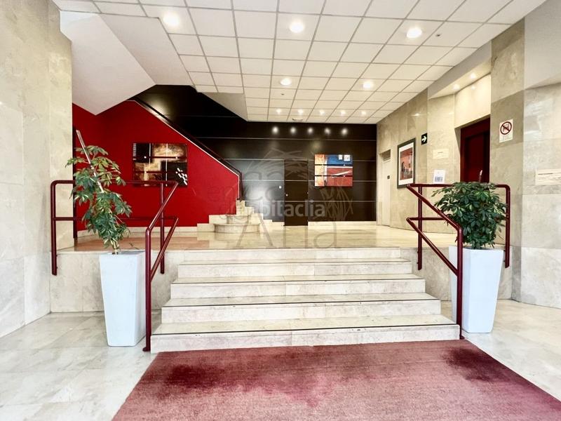 Foto ae4cfd14-e6ff-4b9f-84b6-b0e3ee5f11ab. Rent office space with parking in San Ignacio-Elorrieta Bilbao