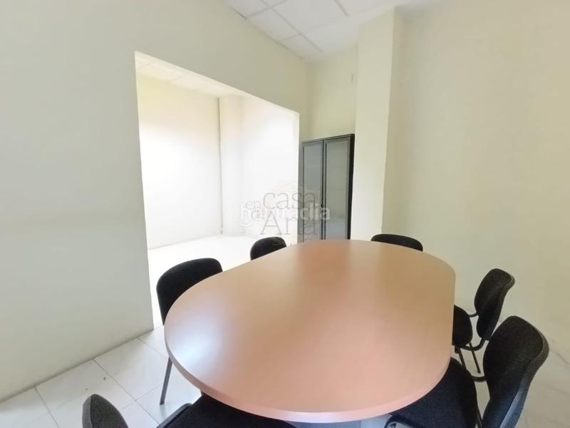 Foto a34d539e-f77a-43db-8e1e-8197fa85e12b. Rent business premise in San Pedro de Deusto - La Ribera Bilbao