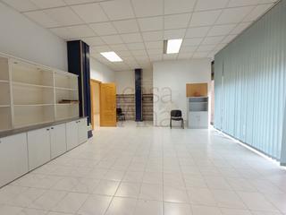 Business premise in Botica Vieja