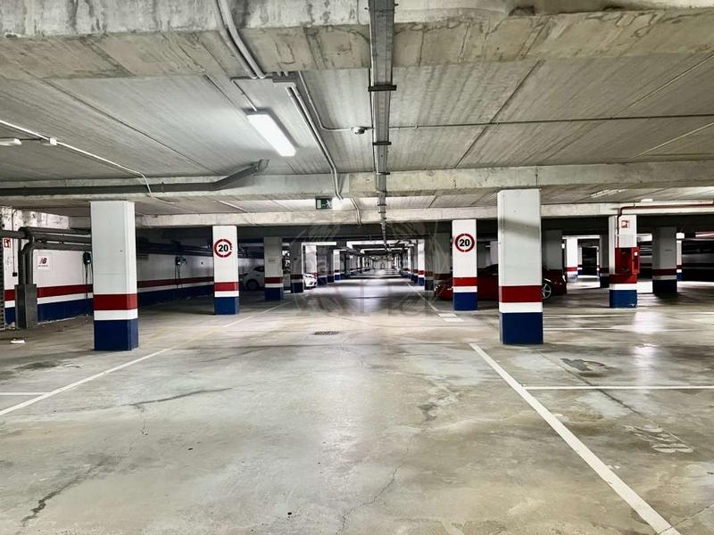 Foto 2307e94d-deb2-4663-ad6e-a6f288c25cda. Posto auto in avenida ribera de axpe etorbidea 11 in Erandio