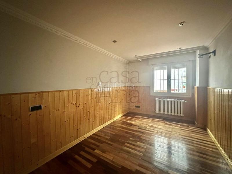 Foto bf2c2936-b2fb-4829-b74e-64cf1d5ac6ec. Pis a Zabala Bilbao