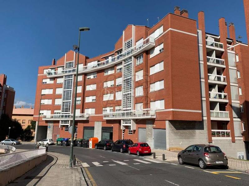 Foto d5342d3a-e91d-4fe8-bfce-515447b4798b. Alquiler local comercial lonja en alquiler en basurto lezeaga en Bilbao