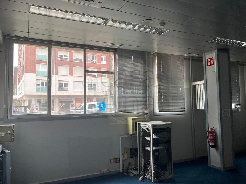 Foto 35e51138-de25-4b57-a658-963ba51a3bf3. Local comercial a Llodio