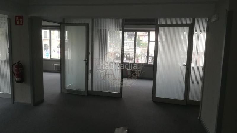 Foto 6cfcf055-c913-4475-b53a-cbd8cf3f530a. Local comercial a Llodio