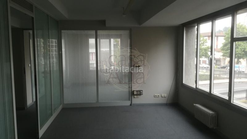 Foto c19408ac-01d5-4824-bf64-3119b16893d3. Local comercial a Llodio