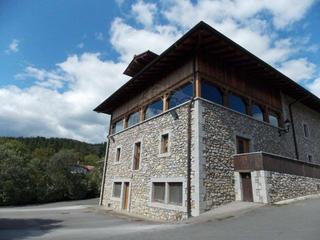 Masia  Bikarregi auzoa. Agroturismo en dima