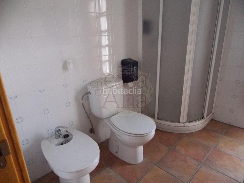 Foto c9758f4d-7f52-4062-b1d9-3cc337ebe3b8. Edificio agroturismo en Dima