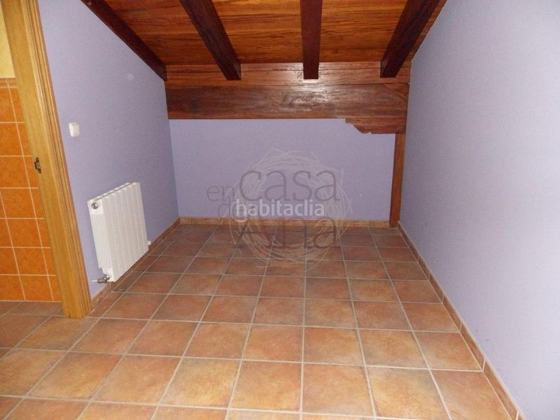 Foto f3f9f525-b50b-4da2-bc15-f9c30c63c8bb. Edificio agroturismo en Dima