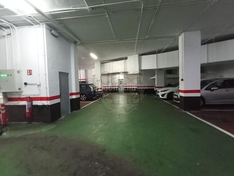 Foto 08bb9923-ac9a-49e1-89bd-dc13e679c84f. Miete autoparkplatz in Abandoibarra - Guggenheim Bilbao