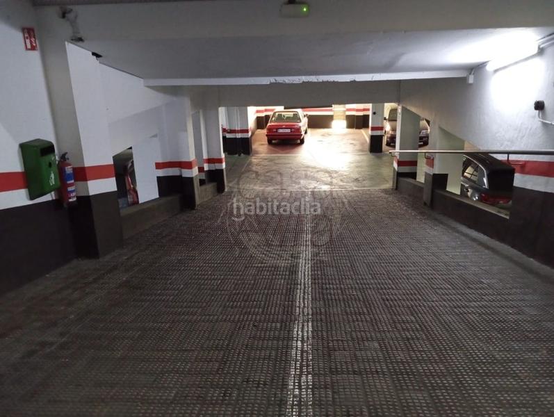 Foto b6a5106e-7b46-49bc-af0a-0934a1de810d. Miete autoparkplatz in Abandoibarra - Guggenheim Bilbao