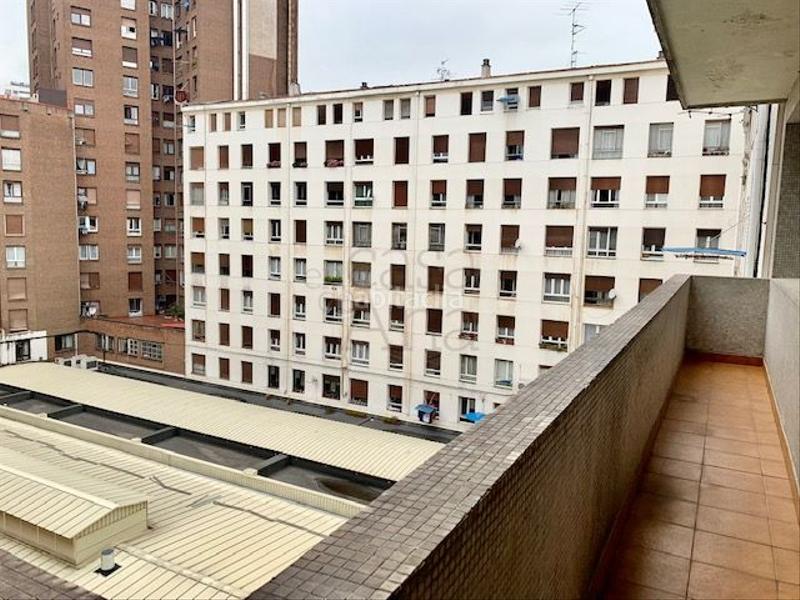 Foto 526812d5-c1b6-44a4-8583-52be1fbd9be3. Miete büro mit heizung in Basurtu Bilbao