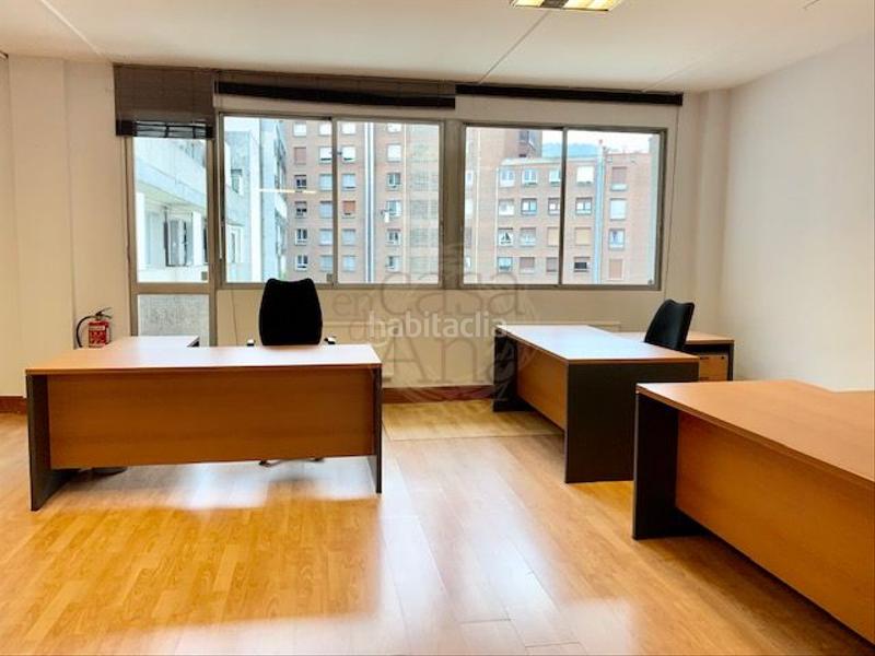 Foto 0607071a-88d5-4c55-b2dd-983c22ae5075. Rent office space with heating in Basurtu Bilbao