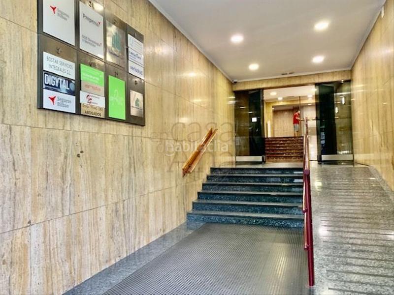 Foto 22d6d891-49d1-42cf-addf-ad243120d21a. Rent office space with heating in Basurtu Bilbao