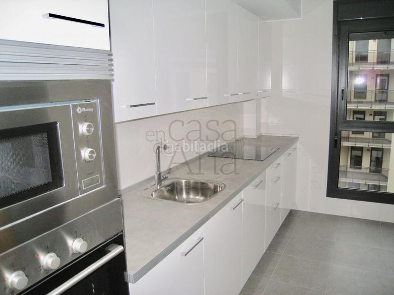 Foto 9f0d070d-16a7-4dac-b8e2-1c150a825380. Location appartement avec chauffage parking dans Miribilla Bilbao