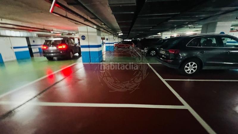 Foto 148a98f8-b31a-4cbf-a0fb-afcbb80894fe. Alquiler parking coche parcela para 2 motos en alquiler en torres isozaki en Bilbao
