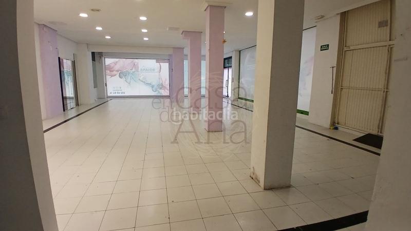 Foto 8c6346d3-bc20-4250-a19a-fe67e48fc2a5. Local comercial venta local en deusto. en San Pedro de Deusto - La Ribera Bilbao