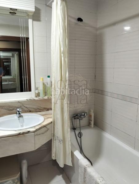 Foto 690cb2cf-0d94-4502-9dd0-88d7ac7ad45c. Piso venta piso deusto. en San Pedro de Deusto - La Ribera Bilbao
