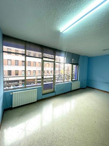 Foto 98b685d2-116d-46c9-9e60-c9739d440d78. Miete büro mit heizung in Ibarrekolanda Bilbao