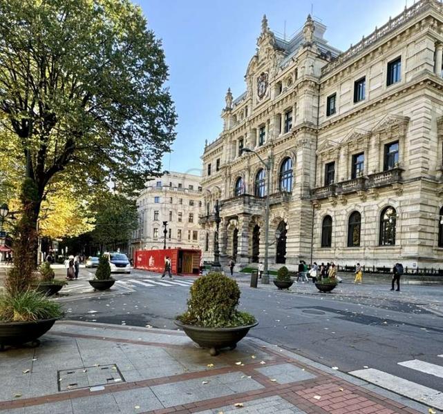 Foto e8c4a9fe-ba3e-4b06-95b2-819b5e14d566. Miete büro mit heizung in Campuzano Bilbao